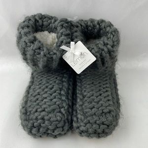Lemon Hand Knit Slippers Dark Gray Sz S/M